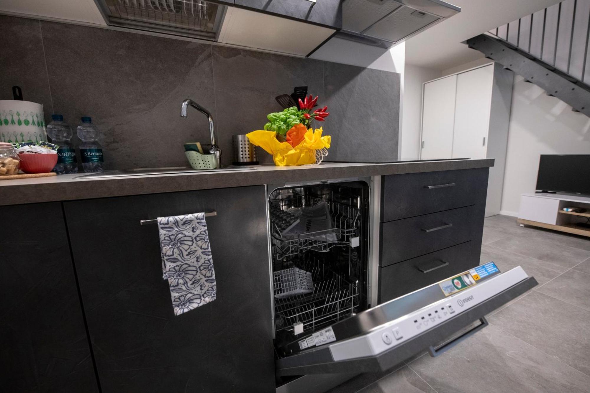258 - The Loft In Largo Zecca - Luxury Nel Cuore Di Genova Esterno foto